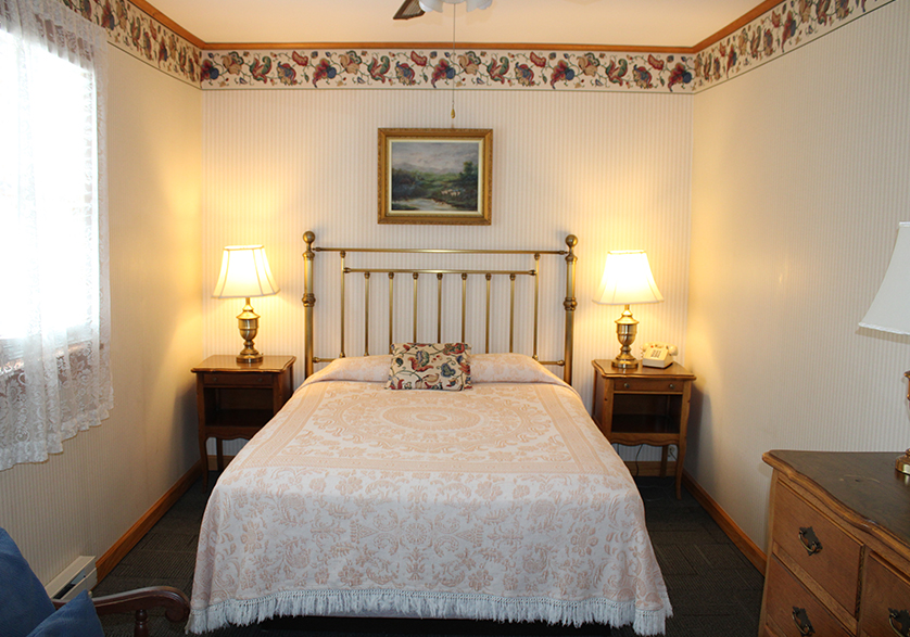 the inn bedroom